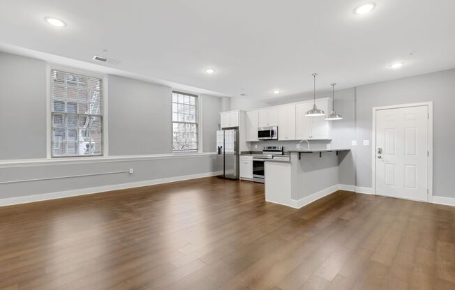 19 East Fayette