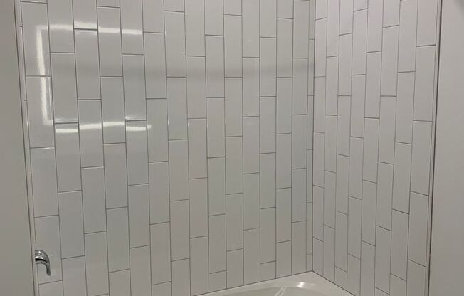 2 beds, 2 baths, 1,133 sqft, $2,985, Unit 516