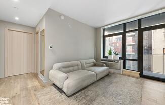 1 bed, 1 bath, $4,200, Unit 404