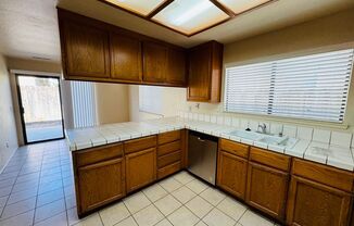 3 beds, 2 baths, $3,200, Unit # #A