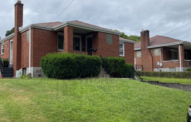 Perfect 3 Bedroom/1 Bath in Clairton!