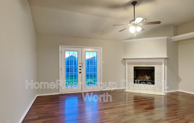 824 CARRINGTON DR