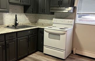 2 beds, 1 bath, $1,100, Unit Unit 4