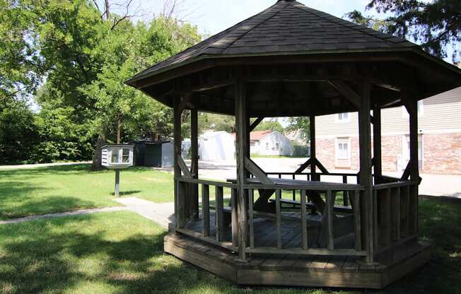 Horizon Pointe - Exterior gazebo