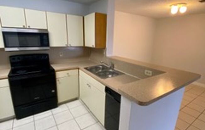 3 beds, 2 baths, $2,300