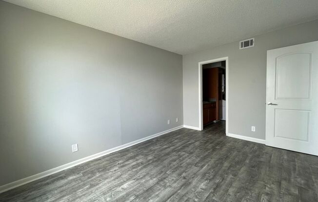 1 bed, 1 bath, $1,175, Unit #207