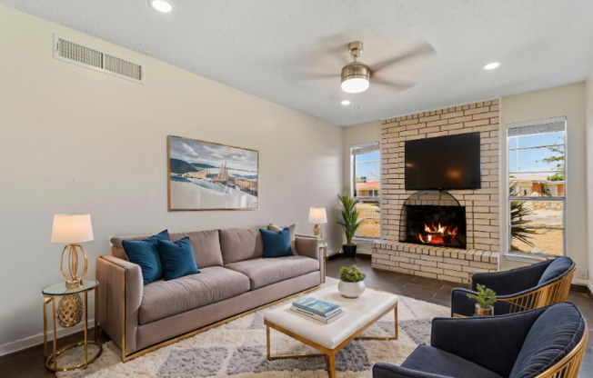 2608 DAN SIKES DR