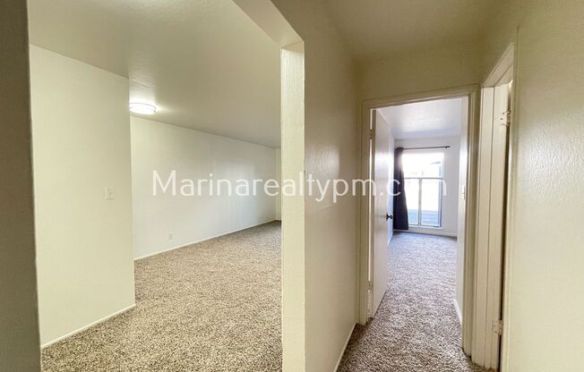 2 beds, 1 bath, 885 sqft, $1,900, Unit #7