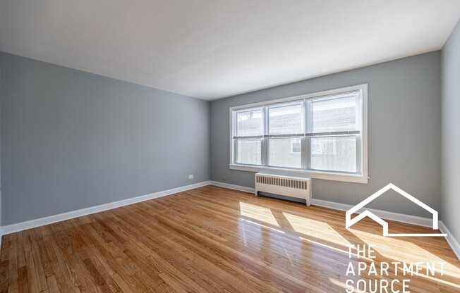 6731 N California Ave 2N