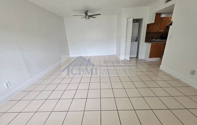 2 beds, 1 bath, 827 sqft, $1,895, Unit 6890- 5th