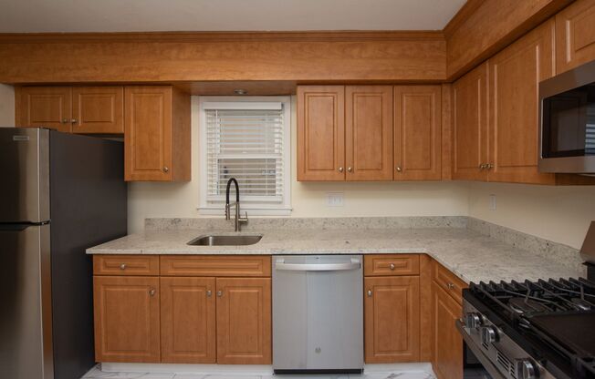 2 beds, 2.5 baths, 1,426 sqft, $2,495, Unit 502L