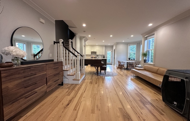 44 EVERGREEN ST