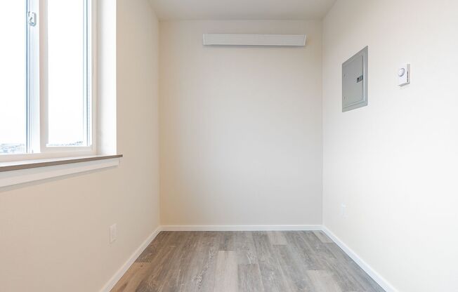 Studio, 1 bath, 170 sqft, $836, Unit 710