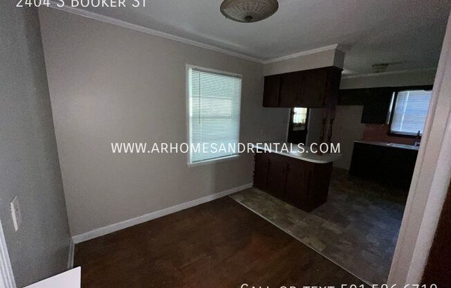 3 beds, 1 bath, 1,071 sqft, $1,095