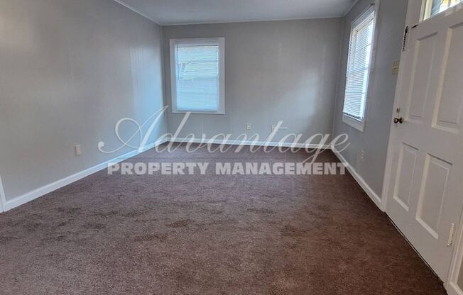 3 beds, 1 bath, $1,050