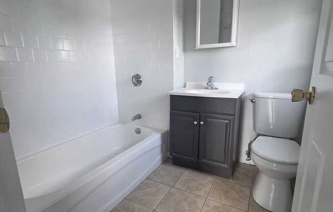 1 bed, 1 bath, 575 sqft, $1,750, Unit 603