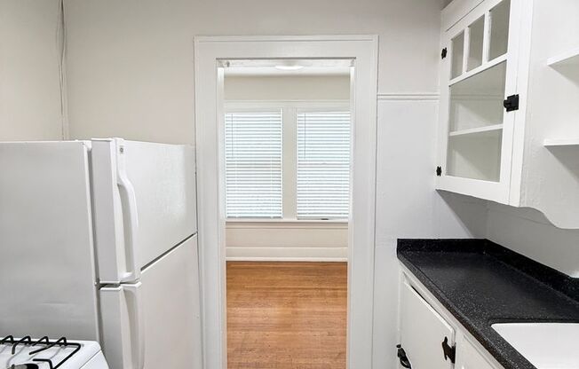 1 bed, 1 bath, $1,075, Unit B2616