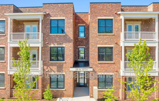 28 W 19 ST