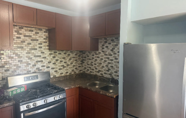 10919 21 S VERNON AVE