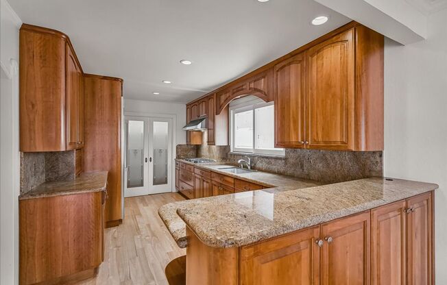Beautiful 3 bed 2.5 bath townhome in Millbrae