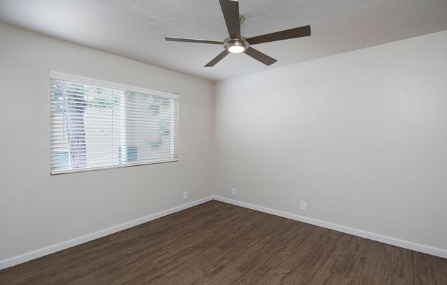 2 beds, 1 bath, 854 sqft, $2,795, Unit 25-08