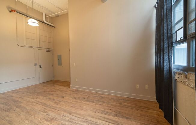 1 bed, 1 bath, 745 sqft, $1,500, Unit 110