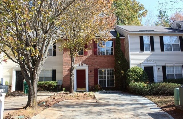 Waiting for YOU - LOVELY 3 Bedroom / 2.5 Bathroom in Lithonia!