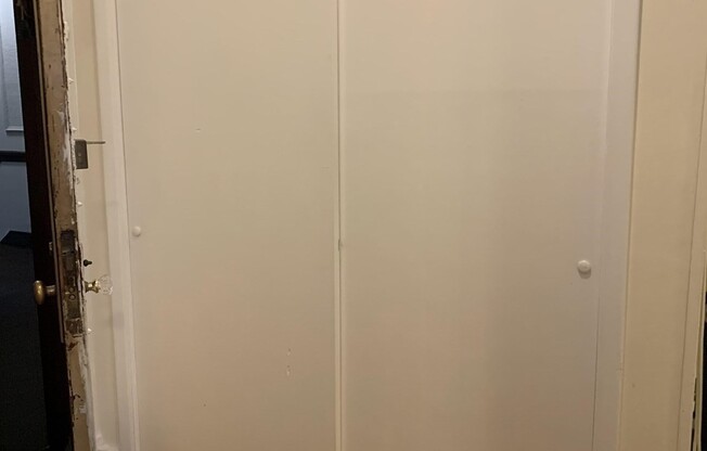 Studio, 1 bath, $1,800, Unit 21