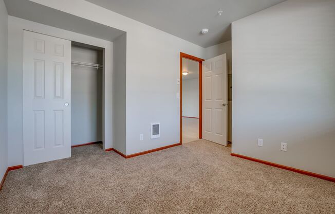 2 beds, 1 bath, 954 sqft, $1,700, Unit Unit 5116-105