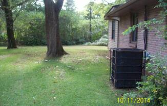 3 beds, 1 bath, $1,150