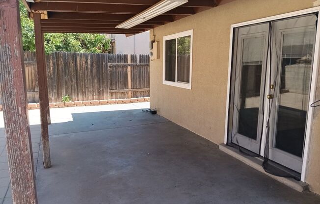 3 beds, 2 baths, $2,285