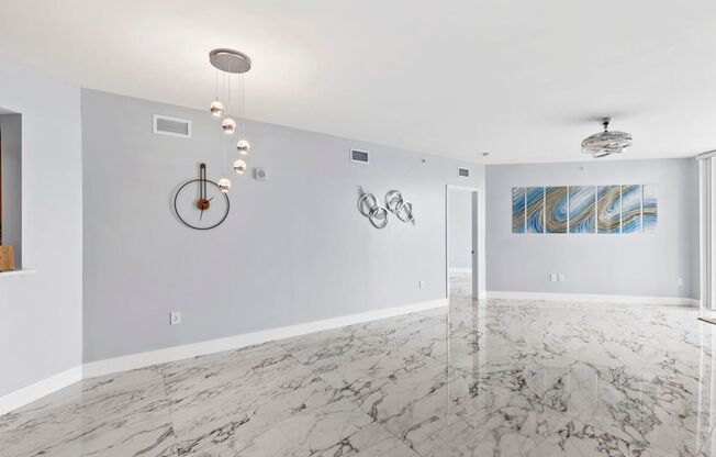 2 beds, 2 baths, $2,695, Unit #104