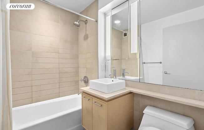 1 bed, 1 bath, 779 sqft, $4,500, Unit 9F