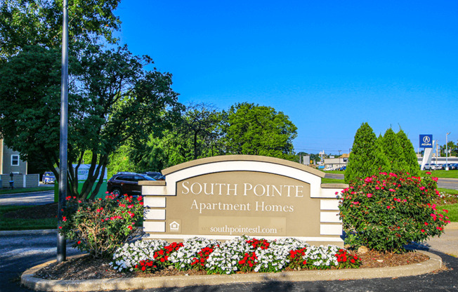 an image of the south pointe apartments sign