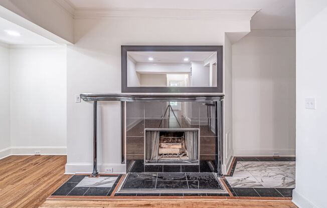 2 bed 2 bath Peachtree Loft living in Buckhead