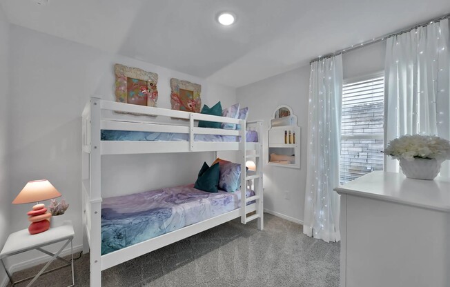 Discover the perfect blend of comfort and style at Esperanza at Wild Orchid. This beautifully designed space offers cozy bunk beds, a serene atmosphere, and modern finishes. Don’t miss out on your dream living experience—schedule a tour today!