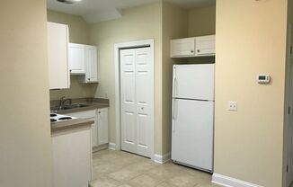 1 bed, 1.5 baths, 911 sqft, $1,500