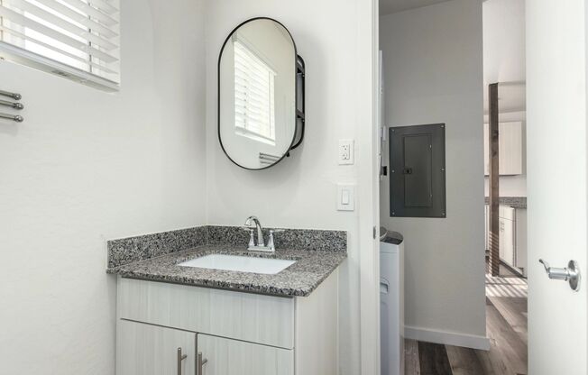 1 bed, 1 bath, 600 sqft, $1,300, Unit 20