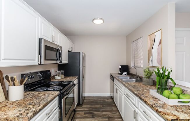 2 beds, 1 bath, 925 sqft, $1,349, Unit 10208