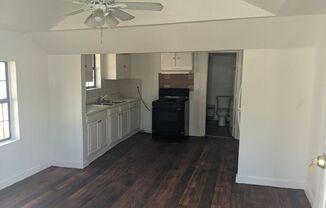 1 bed, 1 bath, $1,098