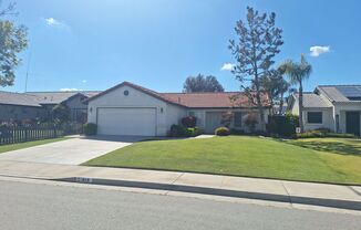 3 beds, 2 baths, $2,095