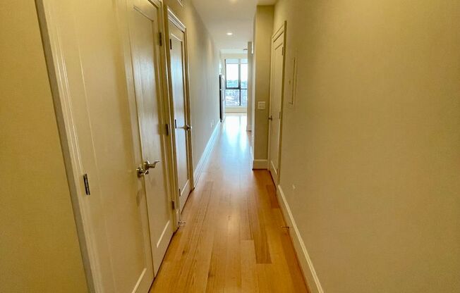 1 bed, 1 bath, 366 sqft, $2,500, Unit 602