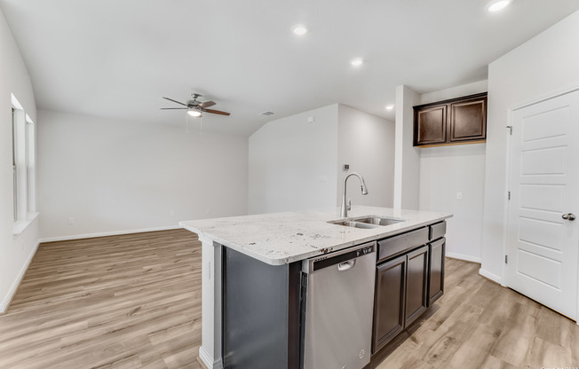 3017 HESS BLVD