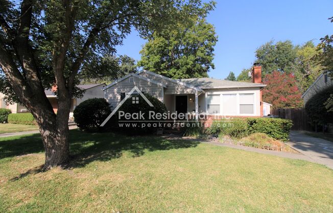 Wonderful Land Park Area 2bd/1ba House