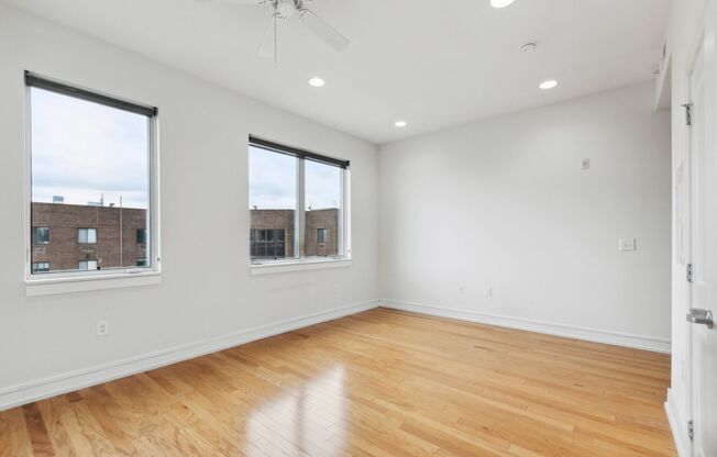 Studio, 1 bath, 400 sqft, $1,000, Unit Unit 103