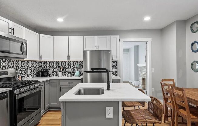 1117-1119 Spring Garden