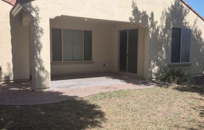 GORGEOUS 3 bdrm Plus Den in Chandler!