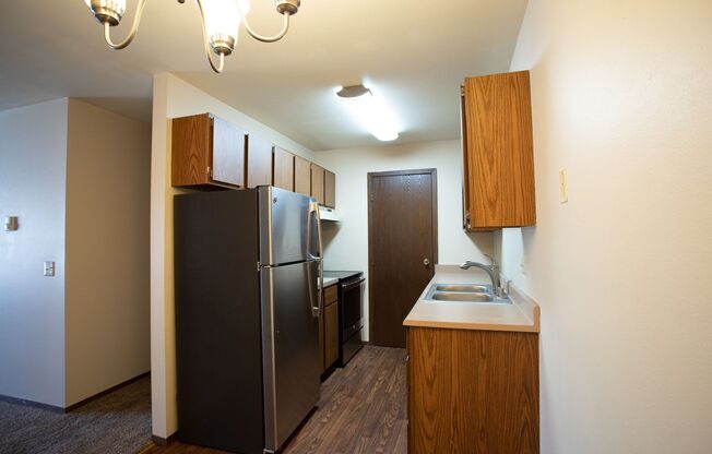 Silver Lake Apartments, LLC.