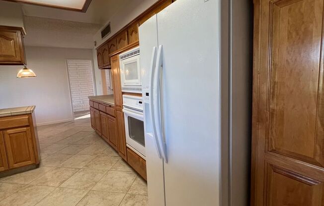 2 beds, 2 baths, $2,200