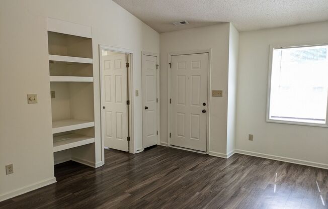 Great Location, Move in Ready!